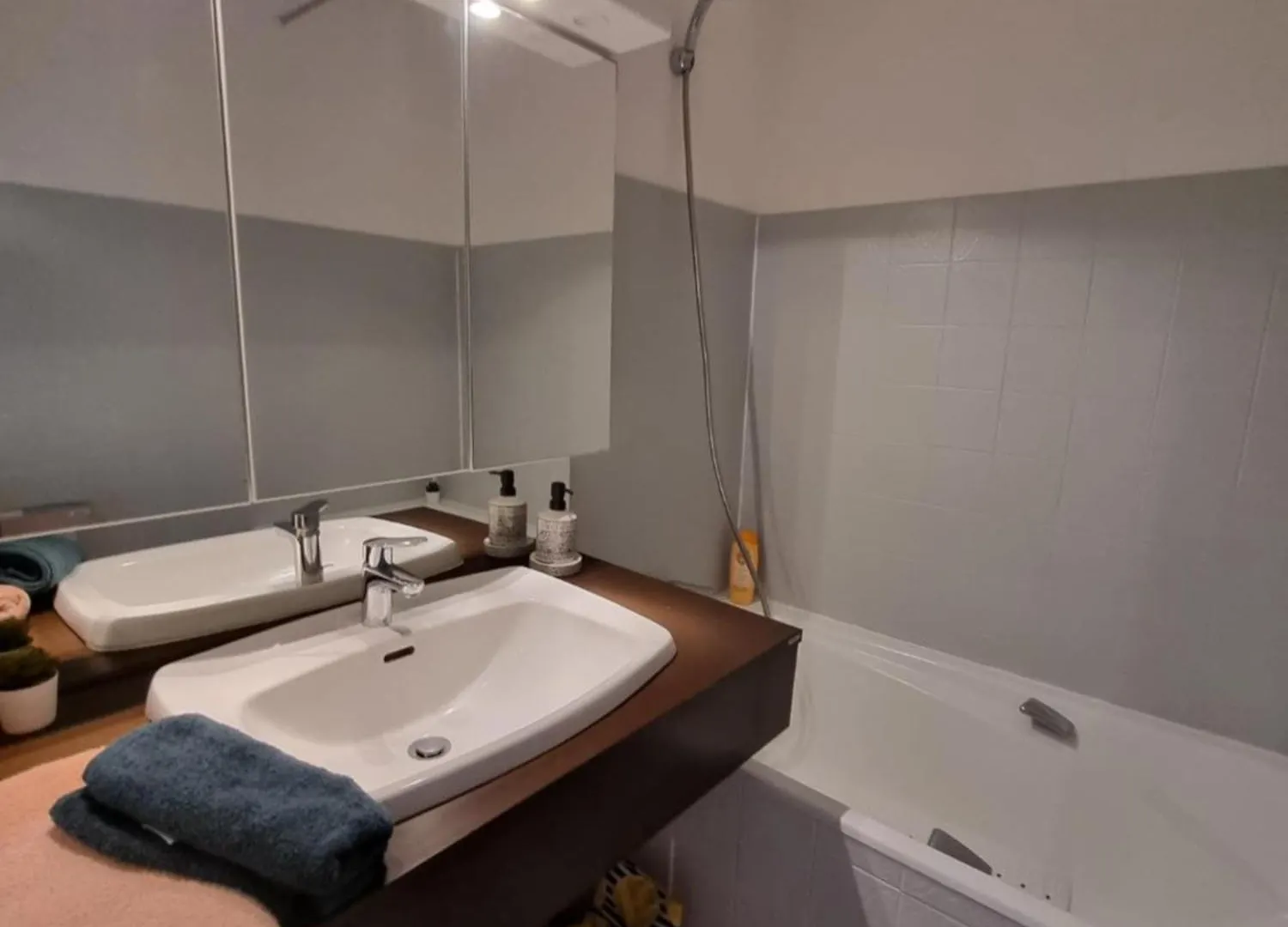 Cosy Studio Benodet Vue Mer Acces Direct Plage Thalasso Casino Francia
